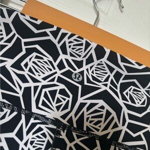 ❌ Size 10 Lululemon ❌“fast and free” leggings - never worn